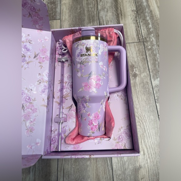 Loveshackfancy 40oz Tumbler Happy Thoughts - Picture 4 of 7